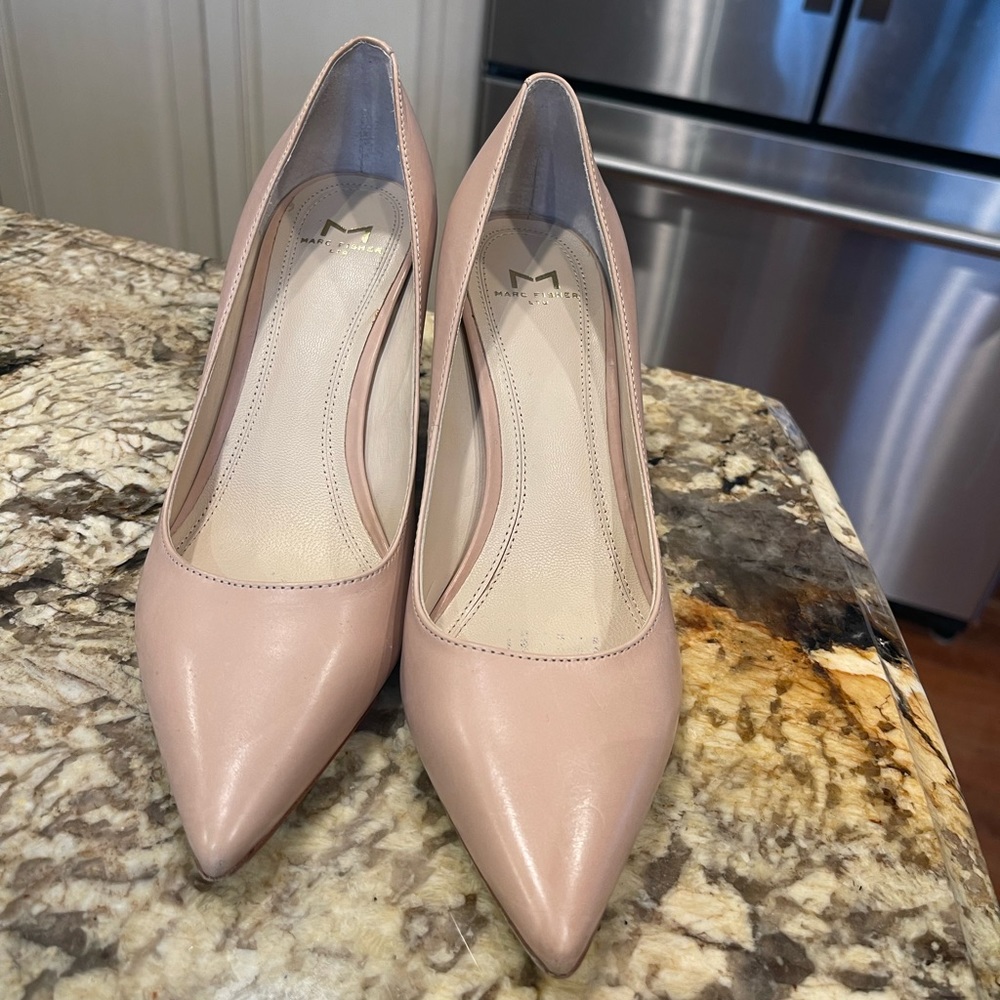Marc Fisher nude block heels